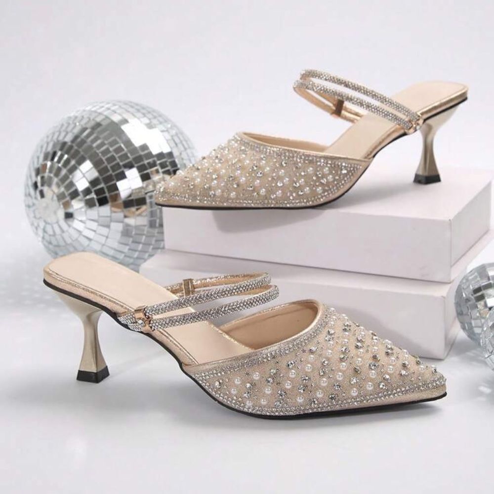 Rhinestone Pointed Toe High Heel Shoes size 8 (Eur 39)
